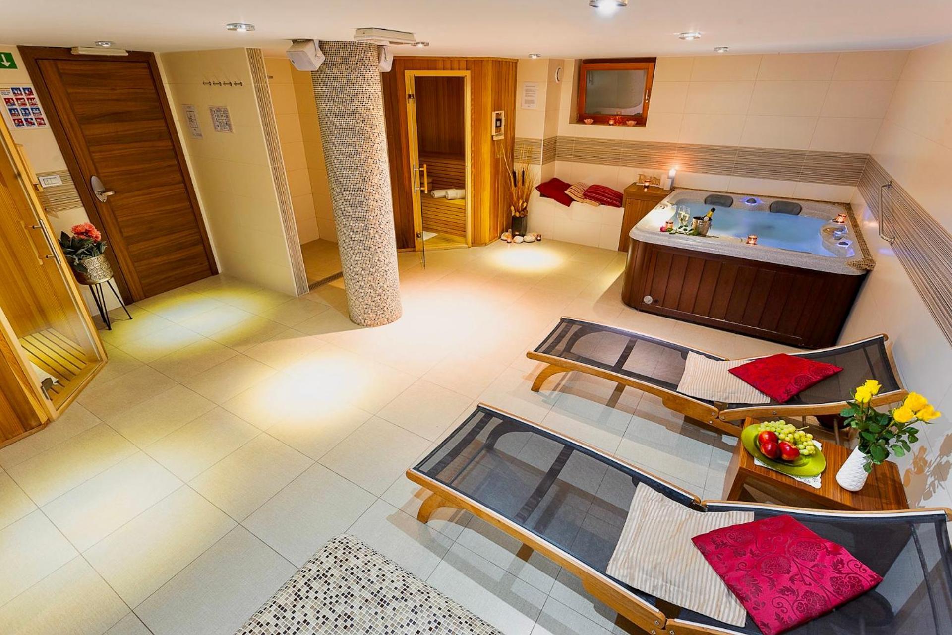 Villa Aina Boutique Hotel Lasko Ngoại thất bức ảnh